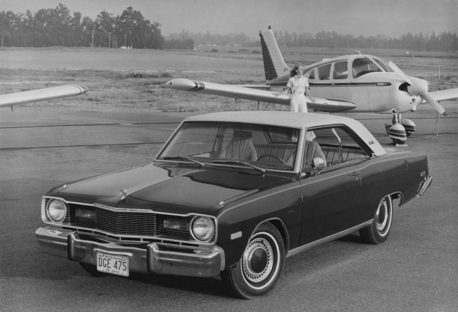  Dodge Dart Special Edition Hardtop Coupe (LP23) 1975 года  (фото 1 из 4)